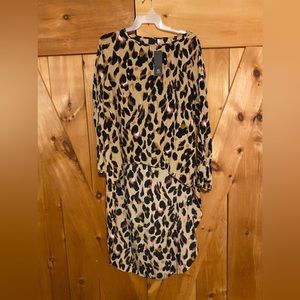 Cheetah High-Low puff sleeve top